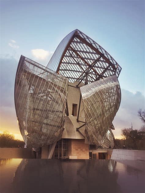 louis vuitton foundation frank gehry|Louis Vuitton fondation collection.